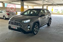 تۆیۆتا ڕاڤ 4